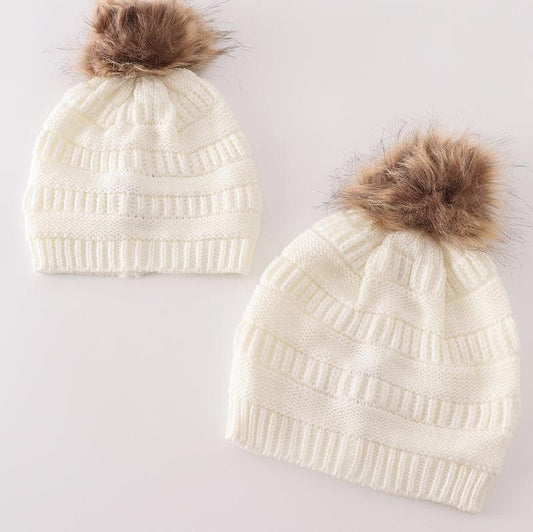 Cable Knit Pompom Beanie - Ivory