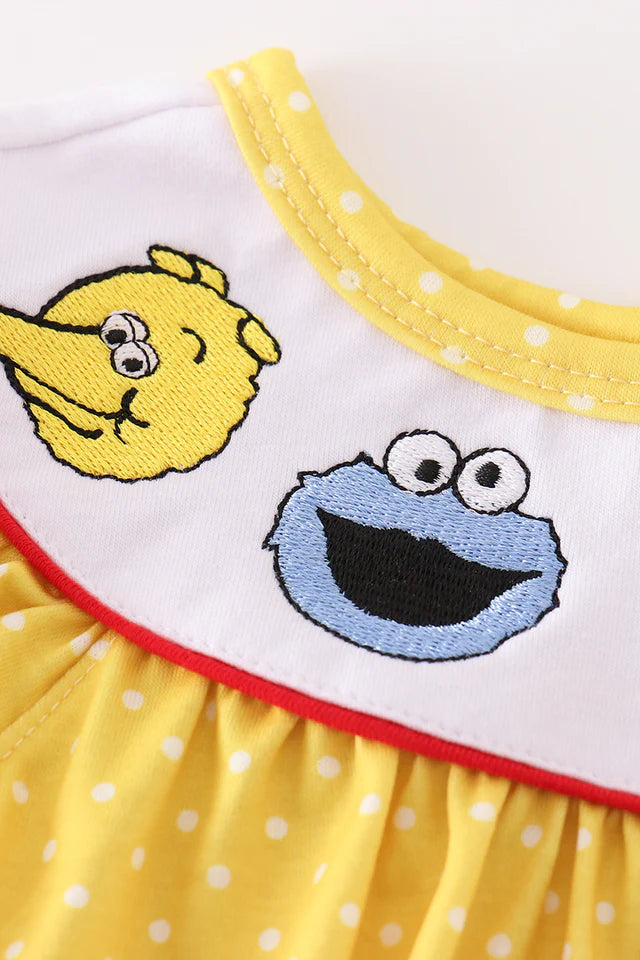 Yellow Street Character Embroidered Girl Bubble