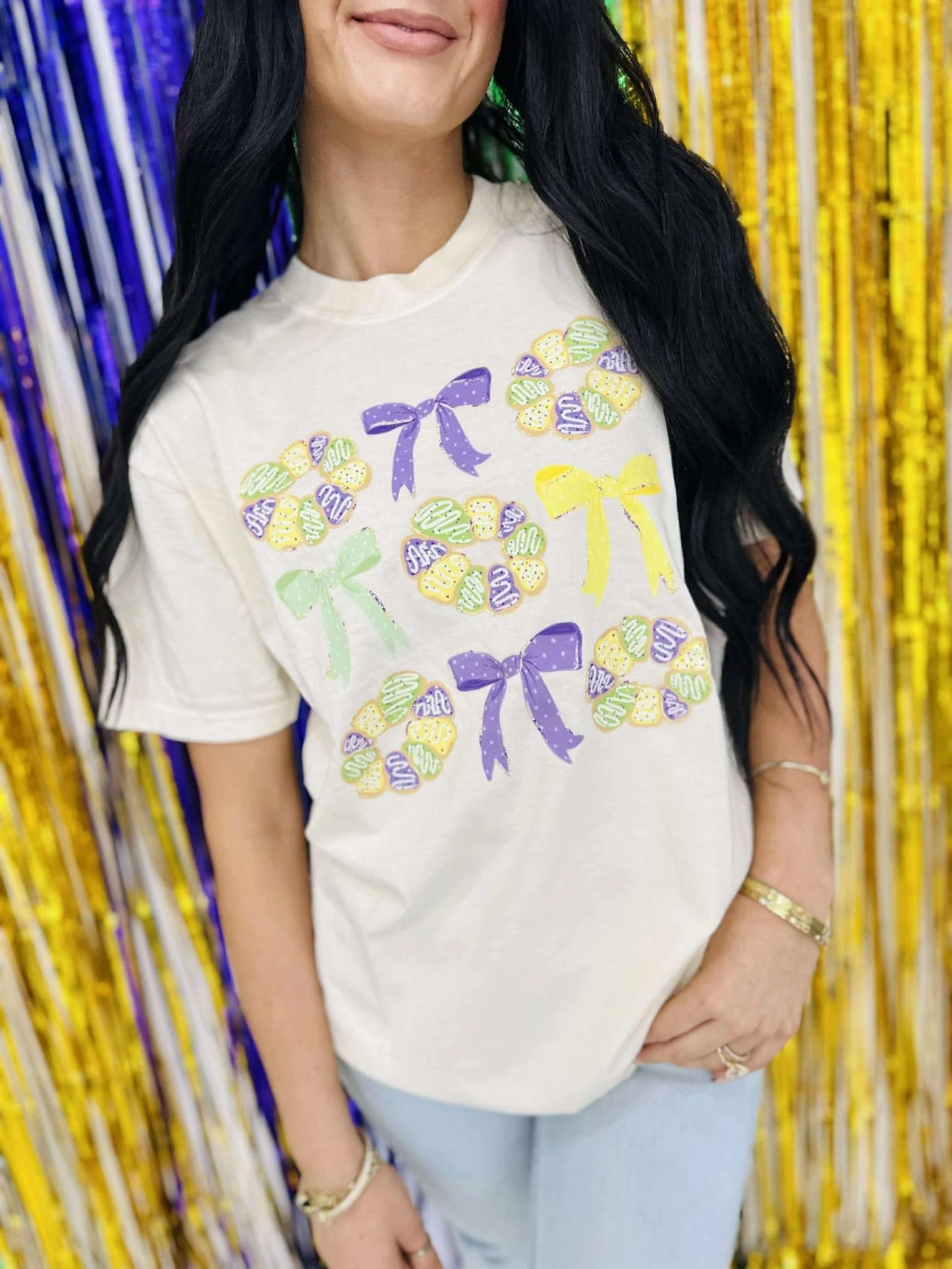 King Cake Bow Check Stack Tee