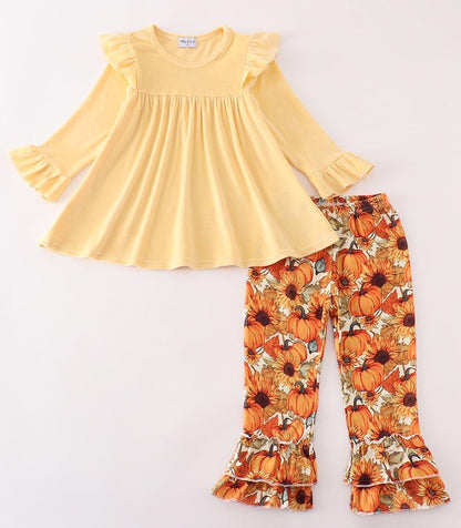 Beige Velvet Pumpkin Girl Ruffle Pants Set