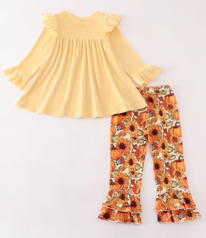 Beige Velvet Pumpkin Girl Ruffle Pants Set